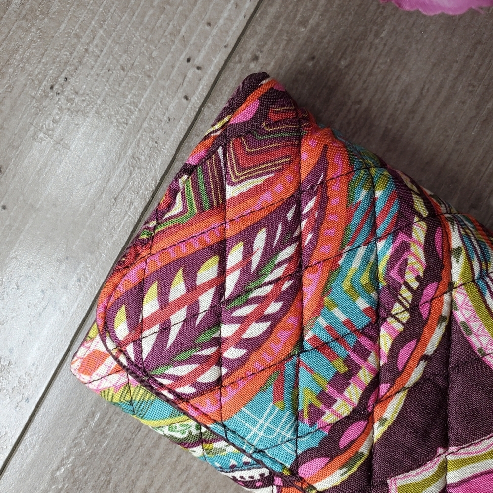 NWT Vera Bradley Heirloom Paisley Quilted RFID Trifold Wallet MSRP $48.00 - Picture 13 of 14